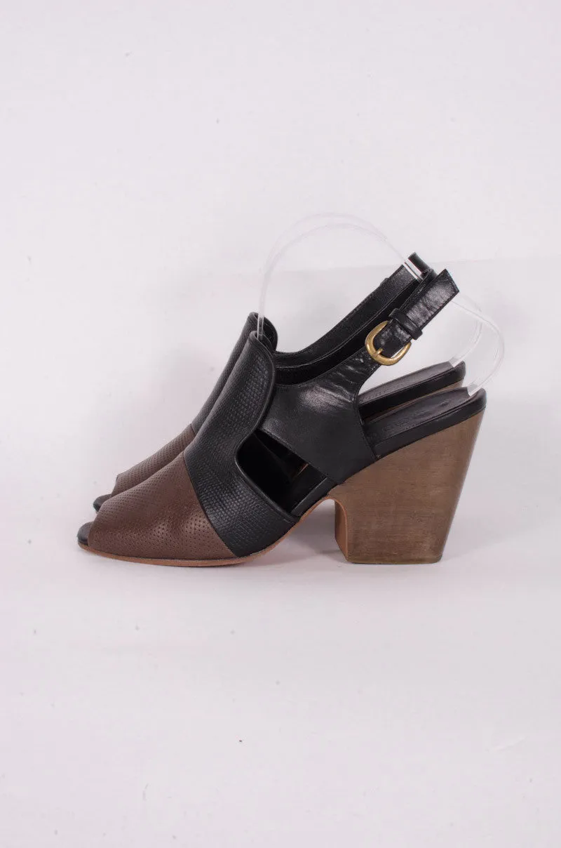 PERFORATED LEATHER SLINGBACKS