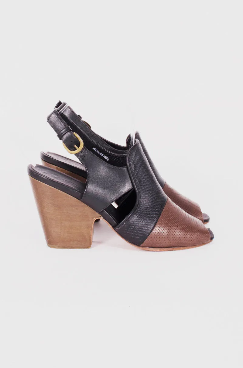 PERFORATED LEATHER SLINGBACKS
