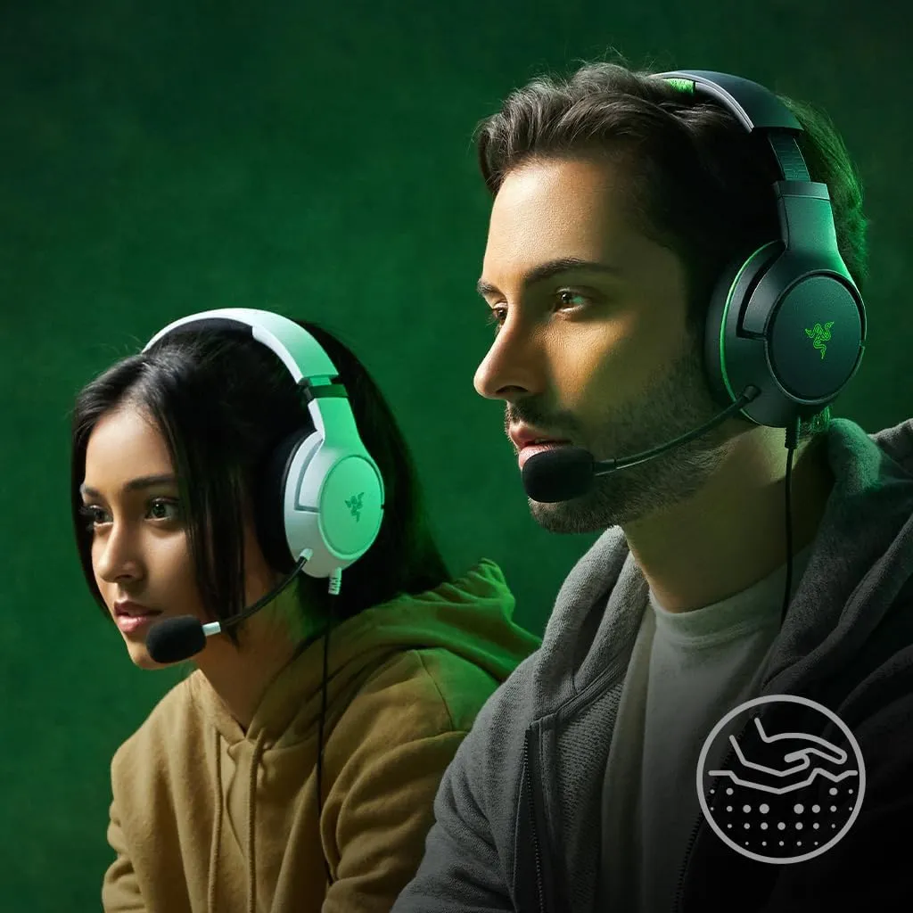 Razer Kaira X Wired Headset for Xbox Series X|S, Xbox One, PC, Mac & Mobile Devices: TriForce 50mm Drivers - HyperClear Cardioid Mic - Flowknit Memory Foam Ear Cushions - On-Headset Controls - White